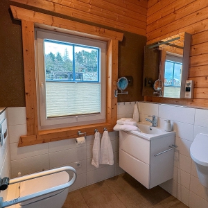 eifelchalet-niederehe-bad_2