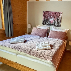 eifelchalet-niederehe-Schlafzimmer