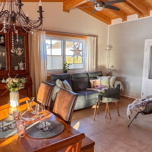 eifelchalet-niederehe-wohnbereich